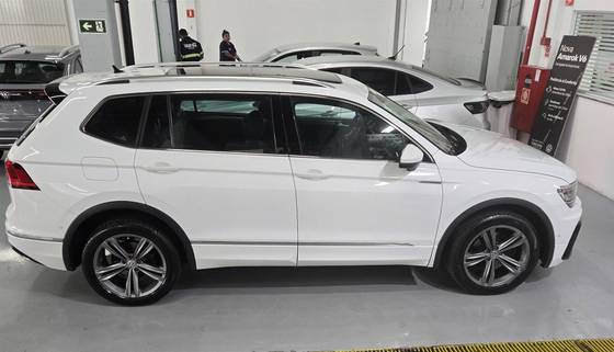 VOLKSWAGEN TIGUAN 2.0 350 TSI GASOLINA ALLSPACE R-LINE 4MOTION DSG